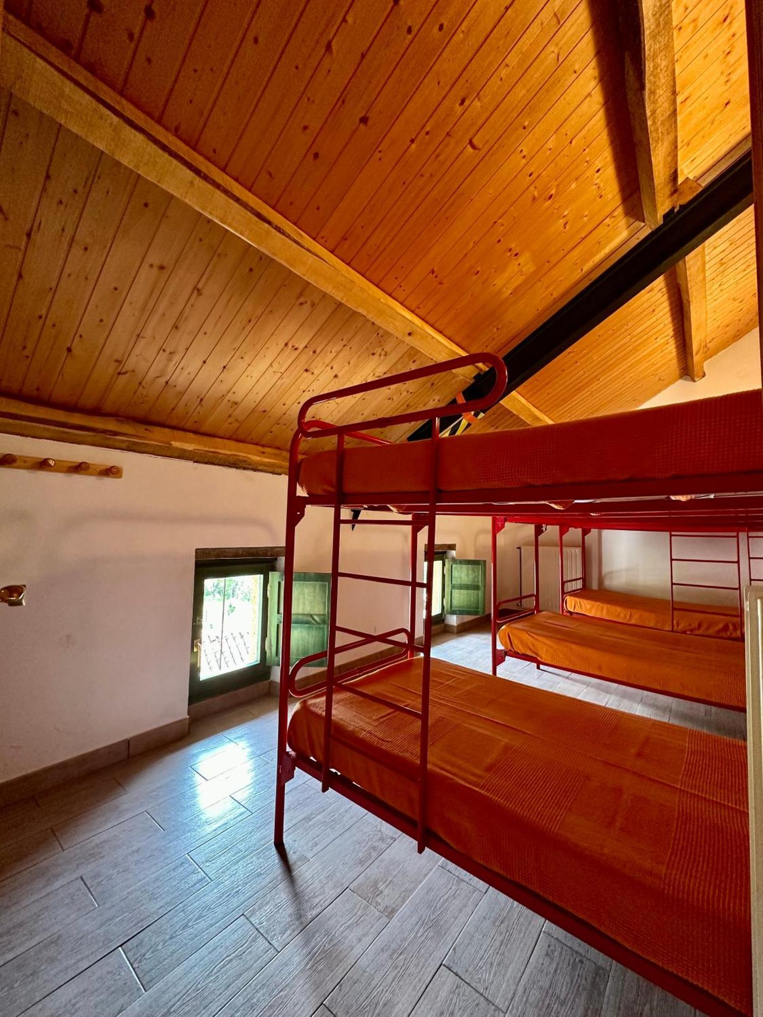 Albergue Valle De Arbas Cubillas de Arbas 外观 照片