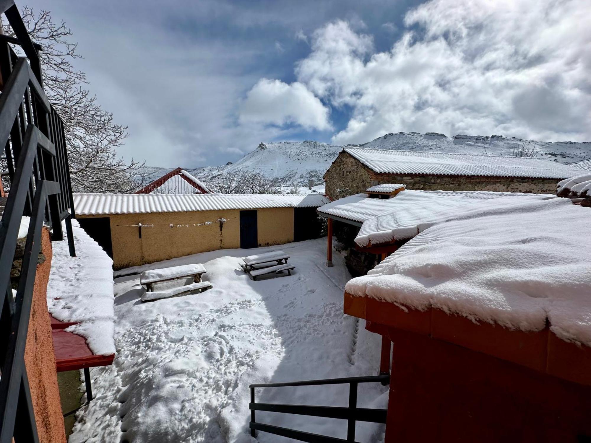 Albergue Valle De Arbas Cubillas de Arbas 外观 照片