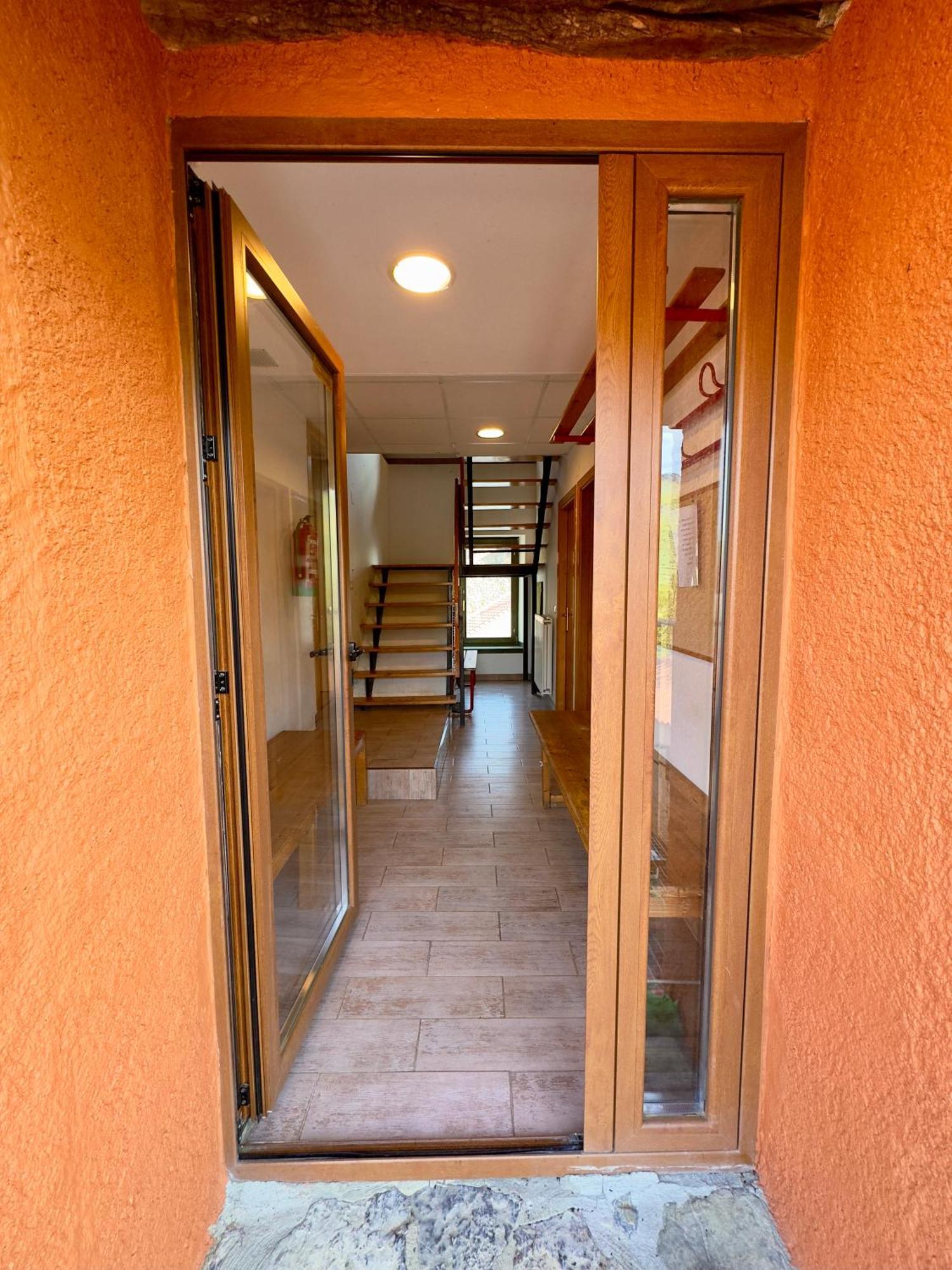 Albergue Valle De Arbas Cubillas de Arbas 外观 照片